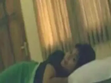 Momen Keintiman Sejoli Di Kamar Kosong poster